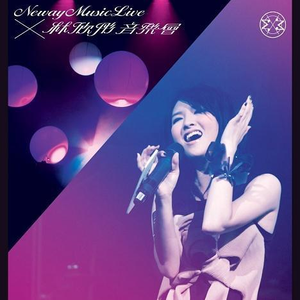 游泳教练伸进含奶摸爽69
